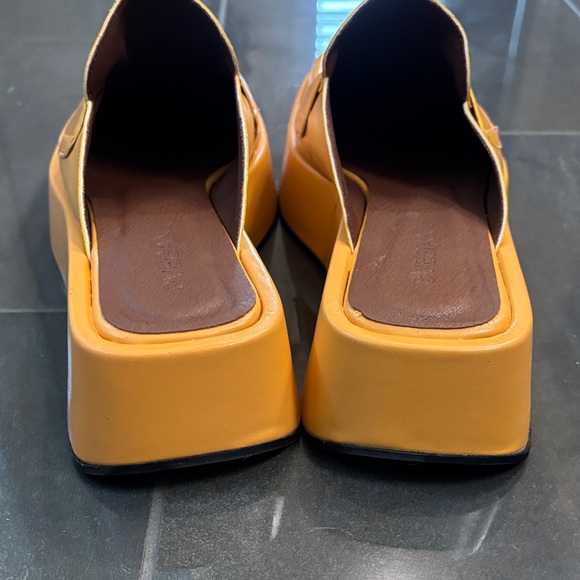 Svegan leatherSlip-On Loafers - Picture 6 of 10